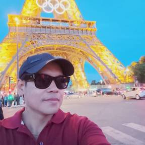 Majestic Eifel Tower