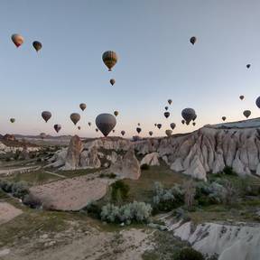 Sunrise balloon ride in Cappedoc