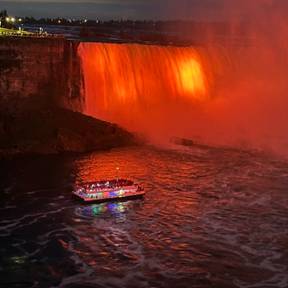 Lights at Nigara falls